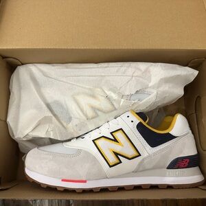 Men’s New Balances (NEW!!)
